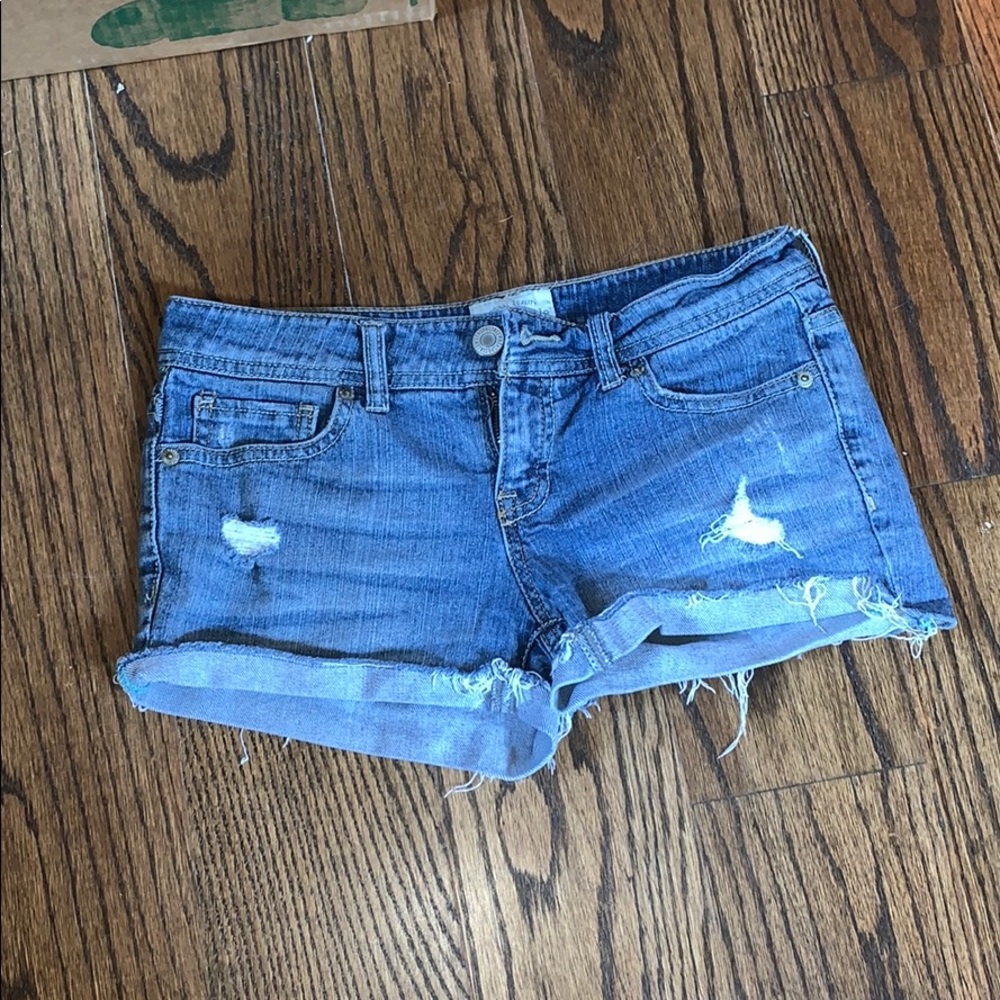 Denim ripped shorts